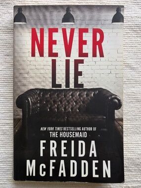 Never Lie FREIDA MCFADDEN Paperback Book